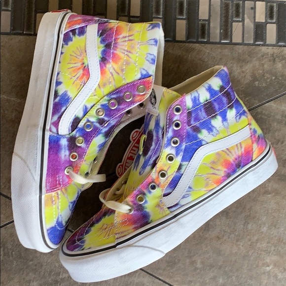 VANS SK8-HI TAPERED WASHED TIE DYE/TRUE WHITE WMNS - Picture 3 of 16